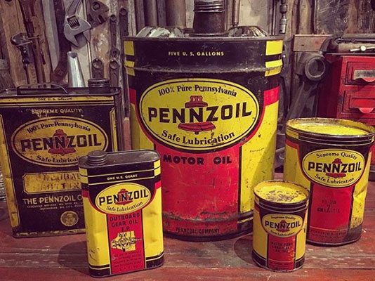 Collectable Pennzoil oil cans and petroliana, Gas Art, Melbourne